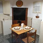 Casina Lupis *