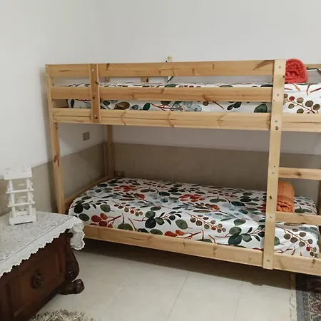 Casina Lupis *